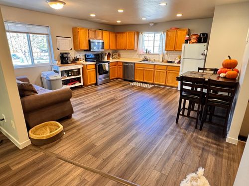 810 16th St S, Saint Cloud, MN, 56301-5735 | Card Image