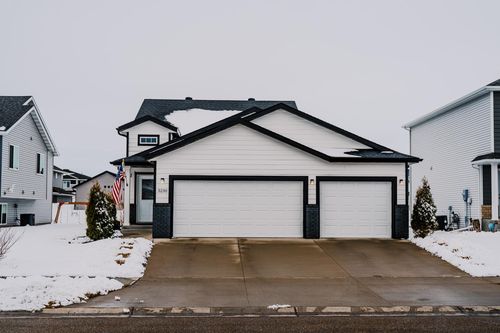 5230 10th St W, West Fargo, ND, 58078-8890 | Card Image