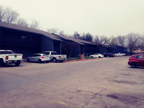 126-1300 Southport Dr, Austin, TX, 78704-7860 | Card Image