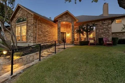 2806 Sausalito Dr, Carrollton, TX, 75007-5027 | Card Image