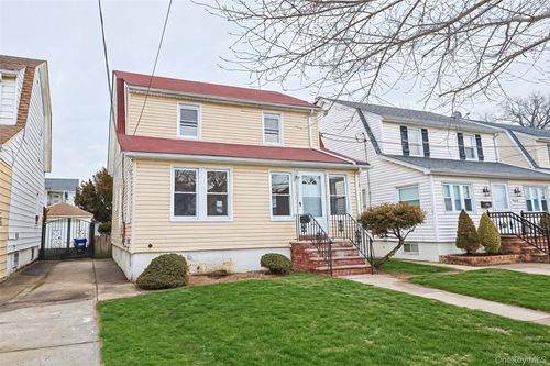 90-09 216th St, Queens Village, NY, 11428-1234 | Card Image