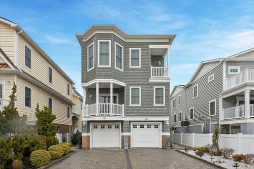 113 N Adams Ave, MARGATE CITY, NJ, 08402-1057 | Card Image