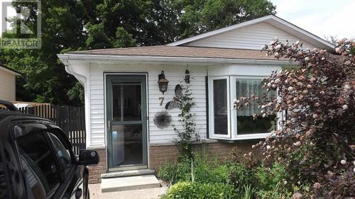 7 Feltz Rd, Elliot Lake, ON, P5A3P8 | Card Image