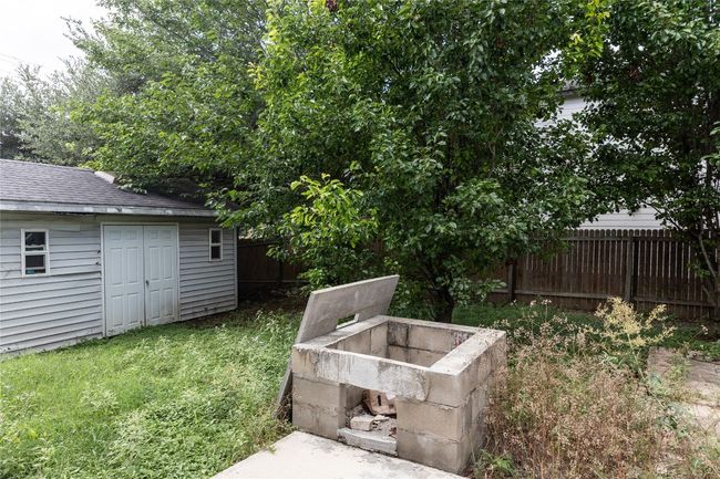 View of yard featuring an outdoor structure | Image 28