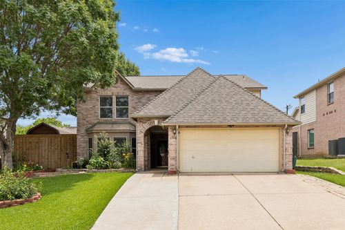2308 Collington Dr, Roanoke, TX, 76262-7222 | Card Image