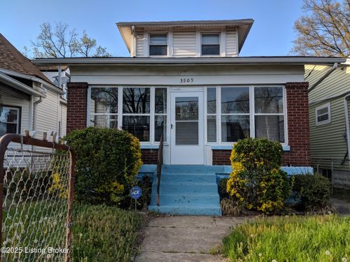 3509 River Park Dr, Louisville, KY, 40211-2916 | Card Image