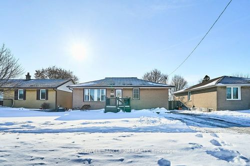 481 Emerald Ave, Oshawa, ON, L1J1K3 | Card Image