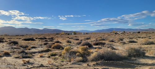5155 Lemon St, Silver Springs, NV, 89429-8908 | Card Image