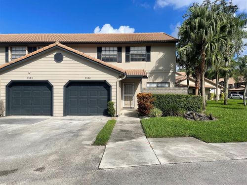 9162 Vineyard Lake Dr, Plantation, FL, 33324-6137 | Card Image
