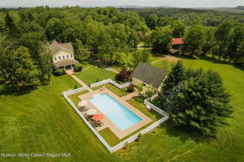 111 Jim Stephenson Rd, Jeffersonville, NY, 12748-5014 | Card Image