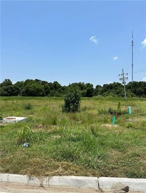 121 Holmes Blvd, Terrytown, LA, 70056-2539 | Card Image