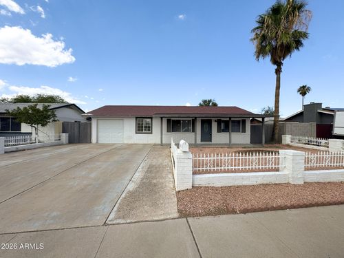 936 E Flint St, Chandler, AZ, 85225-4795 | Card Image