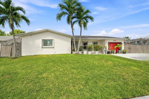 16820 Sw 108th Ave, Miami, FL, 33157-4116 | Card Image