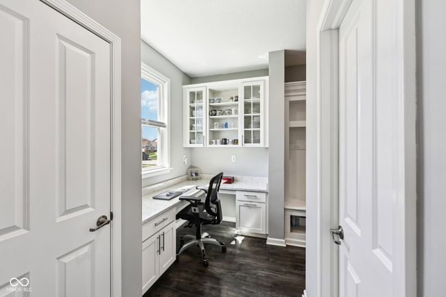 Planning desk at owners entry. | Image 26