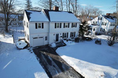 288 Oak St, Manchester, NH, 03104-3237 | Card Image