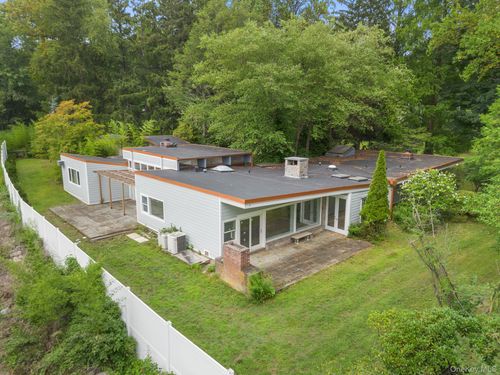 36 Crosshill Rd, Hartsdale, NY, 10530-3013 | Card Image