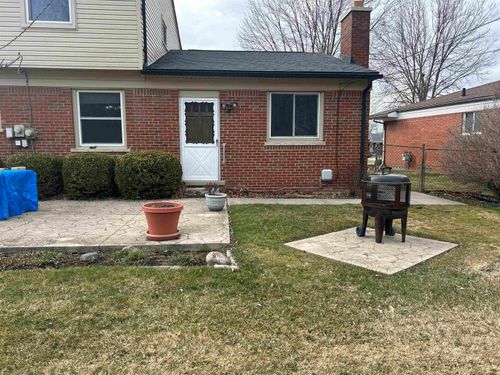 33538 Swan Dr, Sterling Heights, MI, 48312-6728 | Card Image