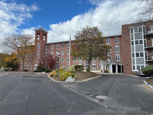 apt-a310-148 Main St, North Andover, MA, 01845-2470 | Card Image