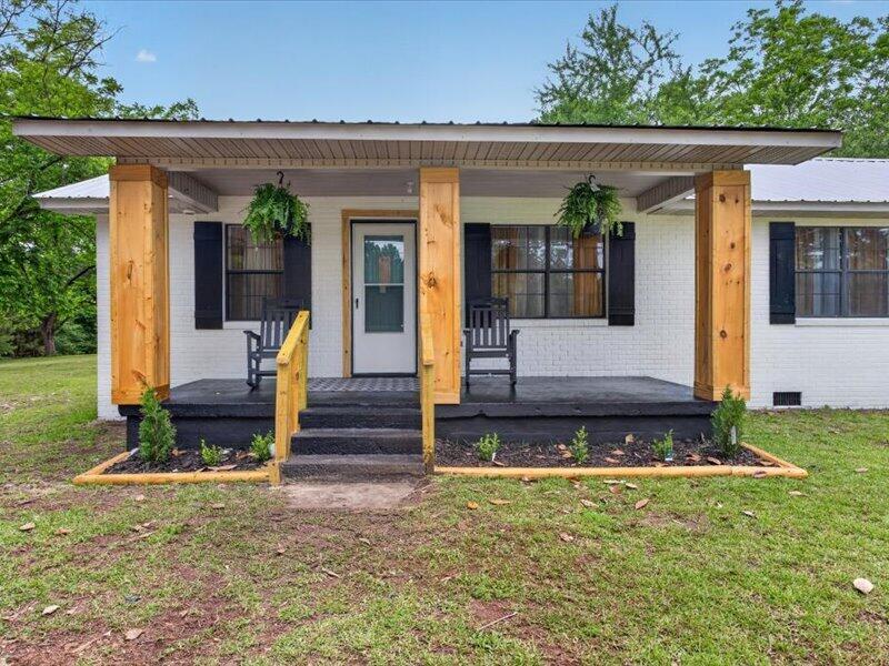 Residential in Foxworth 3