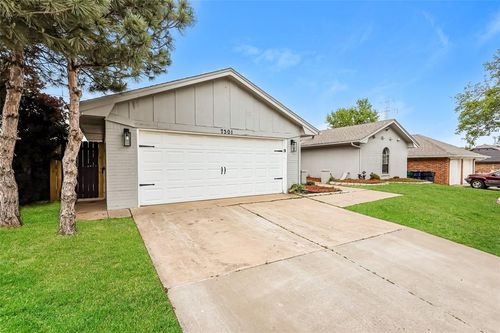 7301 Skylark Ln, Oklahoma City, OK, 73162-5638 | Card Image