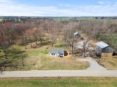 5704 Fred Perry Rd, House other with 2 bedrooms, 1 bathrooms and null parking in Springfield TN | Image 3