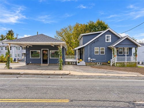 3862 Mendon Rd, Cumberland, RI, 02864-1811 | Card Image