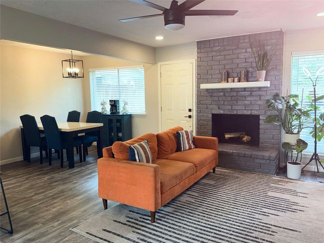4822 Glendower Dr, House other with 4 bedrooms, 3 bathrooms and 2 parking in Spring TX | Image 5
