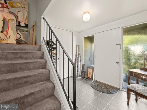 19037 Capehart Dr, GAITHERSBURG, MD, 20886-3936 | Card Image