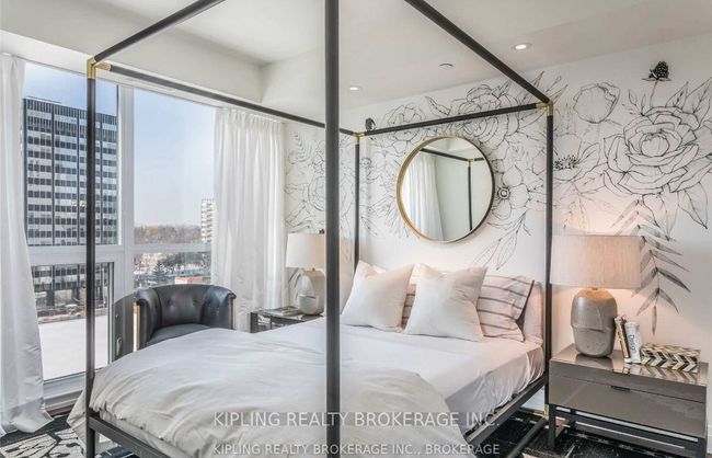 604 - 101 St Clair Ave W, Condo with 3 bedrooms, 2 bathrooms and null parking in Toronto ON | Image 8