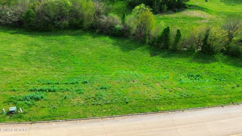 916 Carter Springs Drive, Maryville, TN, 37801 | Card Image