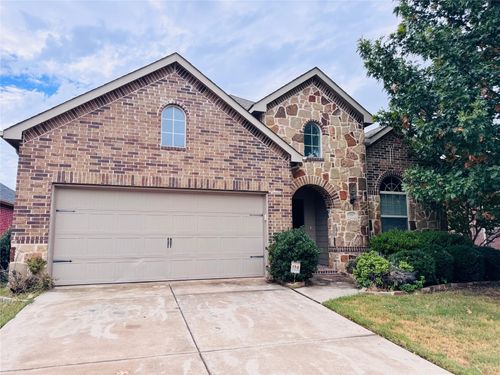 504 Hummingbird Dr, Little Elm, TX, 75068-8513 | Card Image