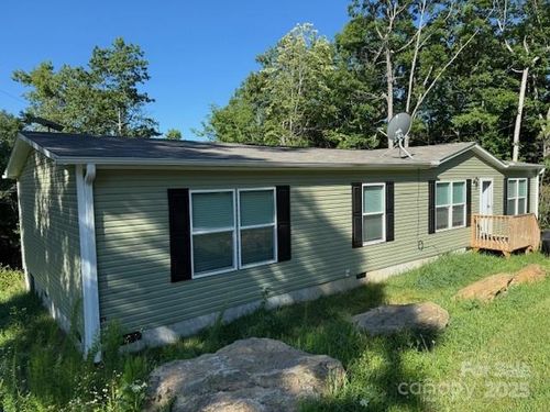 5371 Pinnacle Mountain Rd, Zirconia, NC, 28790-6756 | Card Image