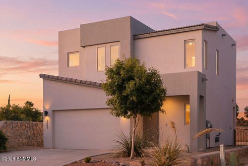 2005 Villa Napoli Loop E, Las Cruces, NM, 88011-4345 | Card Image