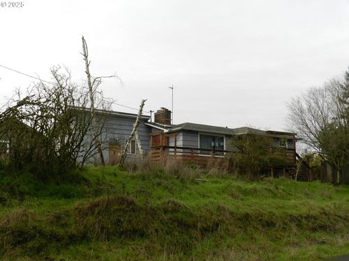 610 Tualatin St, Saint Helens, OR, 97051-2536 | Card Image