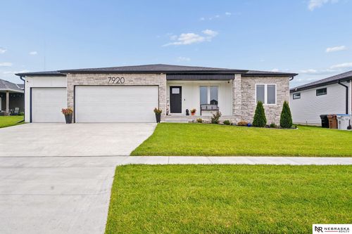 7920 Patrick Ave, Lincoln, NE, 68516-2101 | Card Image