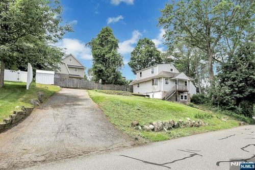 14 N Railroad Ave, Mahwah, NJ, 07430-1220 | Card Image