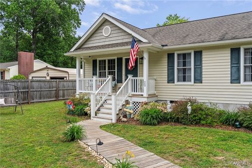 260 Woodberry Dr, Hartfield, VA, 23071-2050 | Card Image