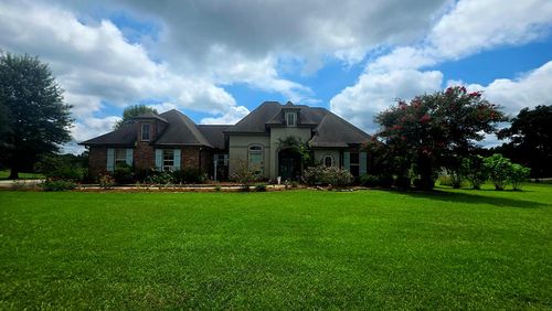 26 Scenic Meadow Dr, Carriere, MS, 39426-8024 | Card Image