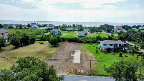 5115 Jean Lafitte Blvd, Lafitte, LA, 70067-5415 | Card Image