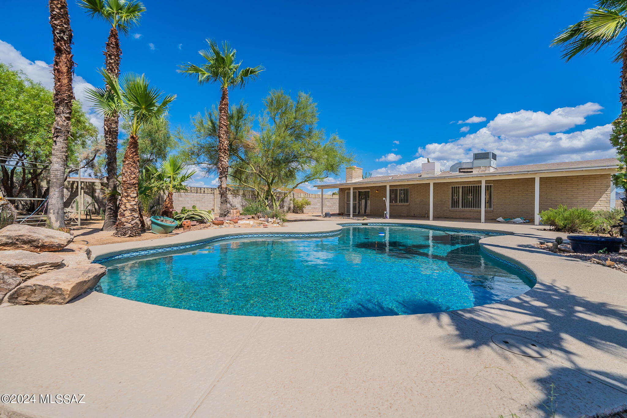 Rasmussen Ave, Tucson, AZ 85741