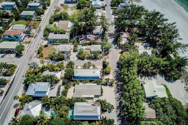 3 - 104 29 Th St, Condo with 2 bedrooms, 2 bathrooms and null parking in Holmes Beach FL | Image 45