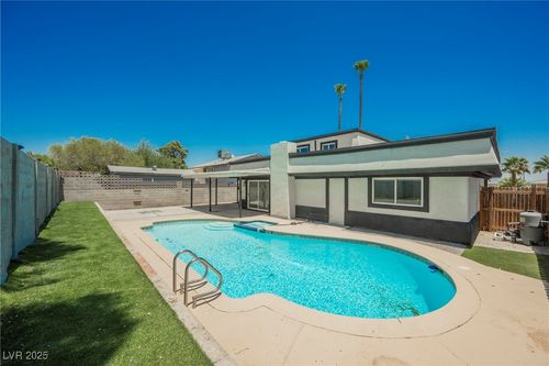 716 Vincent Way, Las Vegas, NV, 89145-6165 | Card Image