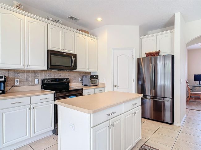 Kitchen | Image 10