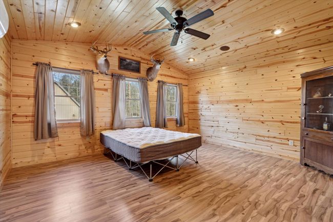 7952 Main St, House other with 3 bedrooms, 2 bathrooms and null parking in Newaygo MI | Image 29