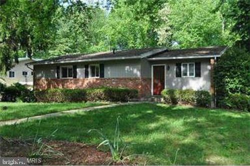 8725 Susanna Ln, CHEVY CHASE, MD, 20815-4713 | Card Image