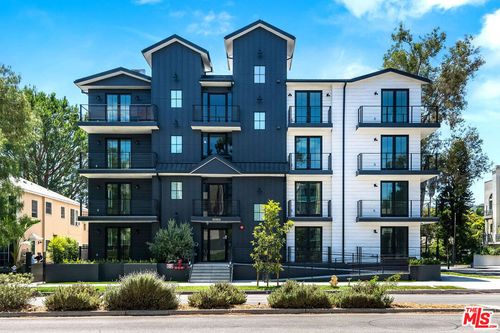 ph2-10352 Riverside Dr, Toluca Lake, CA, 91602-2465 | Card Image