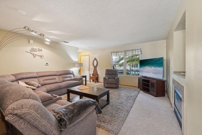 5307 Valley Forge St, Condo with 3 bedrooms, 3 bathrooms and null parking in Orient OH | Image 18