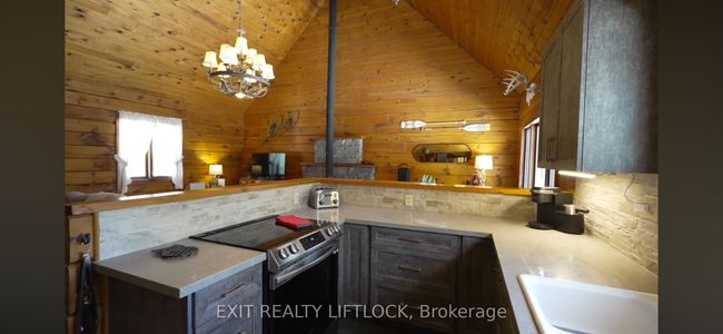 3428 County Rd 620, House other with 2 bedrooms, 1 bathrooms and 10 parking in Apsley ON | Image 15