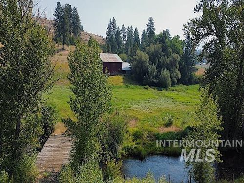 2671 W Fork Rd, Fruitvale, ID, 83612-6017 | Card Image