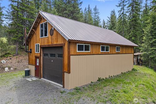 2017 Clugston Onion Creek Rd, Colville, WA, 99114-5165 | Card Image